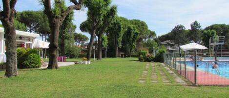 Studio, Multiple Bedrooms, Balcony, Garden View | Garden