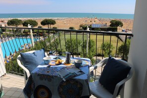Apartment, 2 Bedrooms, Balcony, Ocean View | Balcony