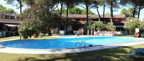Utomhuspool