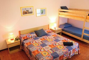 2 bedrooms, bed sheets - Superb Apartment With sea View (San Michele al Tagliamento)