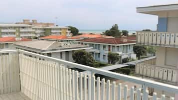 Appartamento, 2 camere da letto, balcone, vista città | Balcone