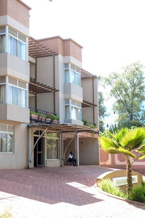 Room, 1 Bedroom, Accessible, Smoking | Front of property