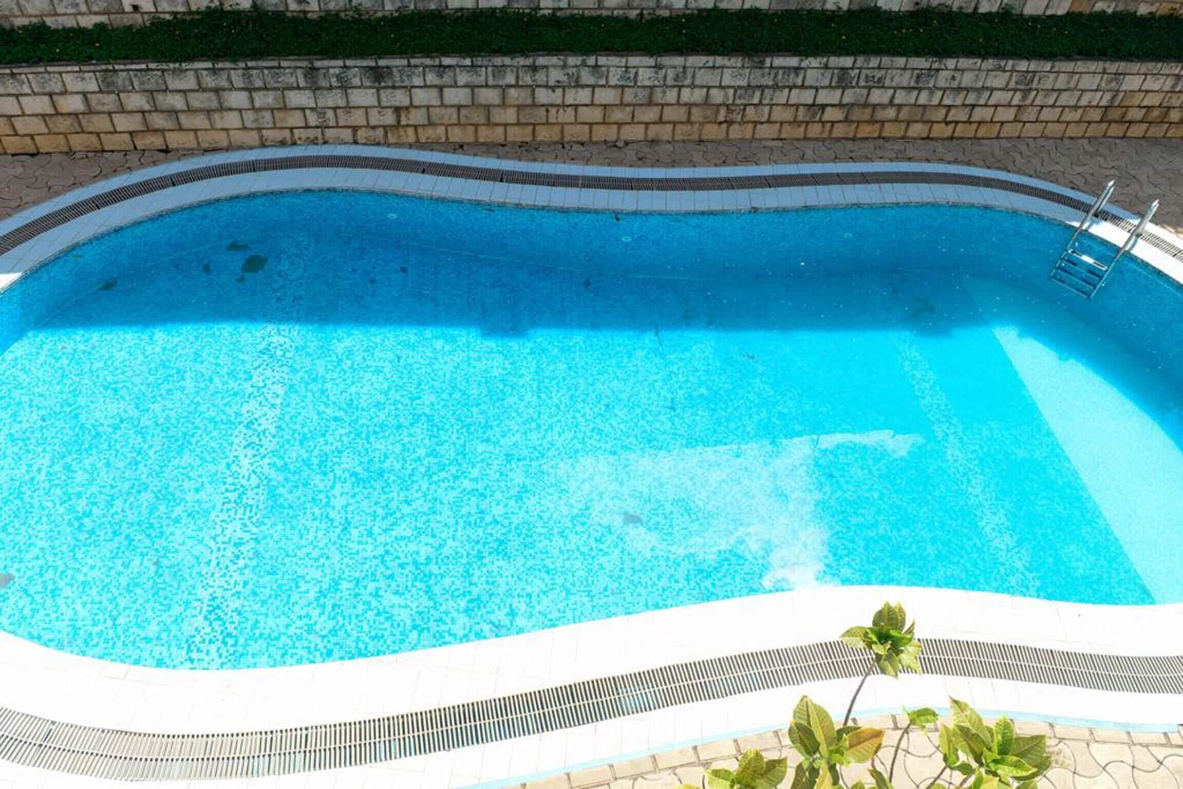 Habitación, 1 habitación, con acceso para personas discapacitadas, para fumadores | Alberca | Alberca al aire libre 