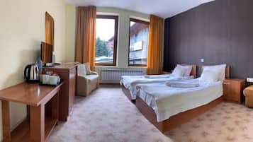 Room, 1 Bedroom, City View | 1 bedroom, bed sheets