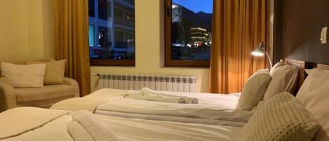 Zimmer, 1 Schlafzimmer, Stadtblick