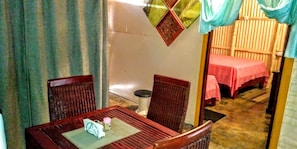 House, 2 Bedrooms, Accessible, Private Pool | Dining room