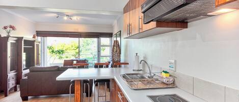 Apartment, 2 Bedrooms, Smoking, Balcony | Interior