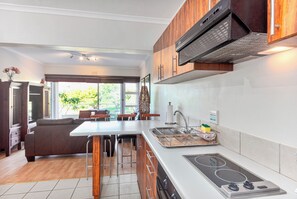 Appartement, 2 chambres, fumeur, balcon | Cuisine privée
