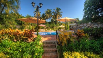 Bungalow, 1 soverom, røyk, terrasse | Hage