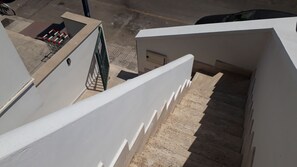 Appartement, 2 chambres, fumeur, balcon | Enceinte de l’hébergement