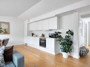 Apartamento, 2 habitaciones, terraza, vistas a la ciudad | 2 dormitorios