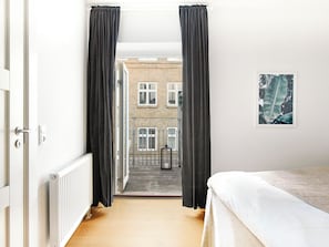 Apartment, 3 Bedrooms, Balcony, City View | 3 bedrooms, iron/ironing board, WiFi - Sanders Leaves - Charming 3-bdr Apt With City View (Copenhagen)