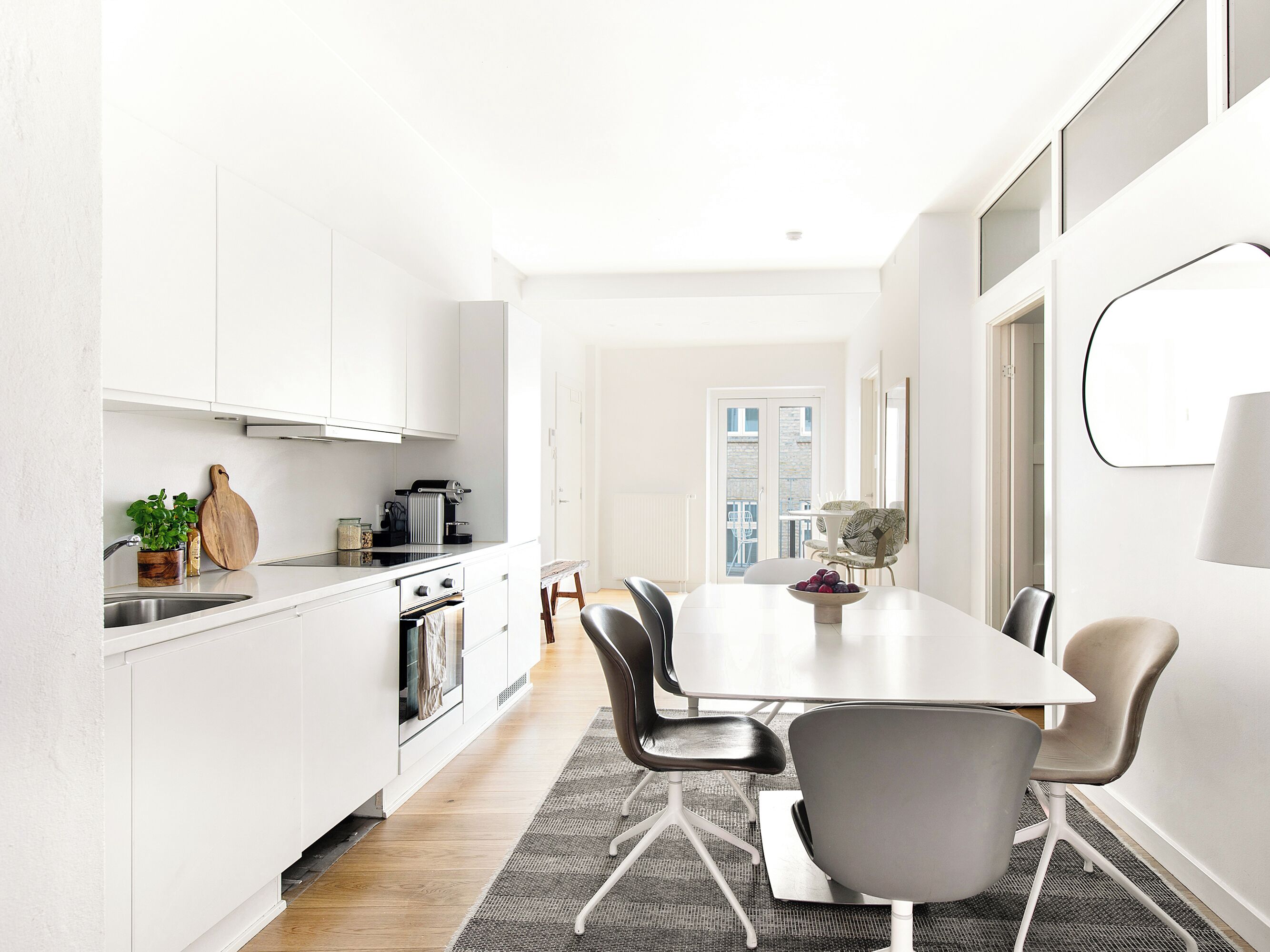 Apartamento, 3 habitaciones, balcón, vistas a la ciudad | Comedor