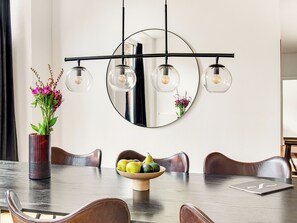 Apartment, 4 Bedrooms, City View | Dining room