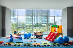 Children’s area - Three Bedroom Apartment, Fraser Place Setiabudi Jakarta (Jakarta)