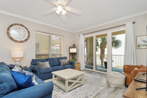 Great Views, Rooftop Pool, Hot Tub & Sauna ~ Summerhouse 106