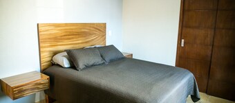 Luxury apartment, private and central