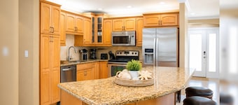  Heated Pool • Near Indian Rocks Beach • Golf • Family-Friendly • Sleeps 9