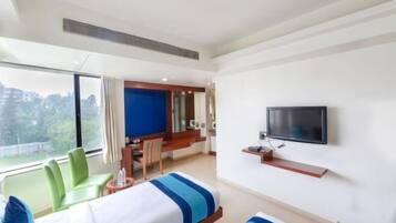 Desk, laptop workspace, free WiFi