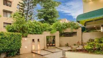 Khuôn viên nơi lưu trú