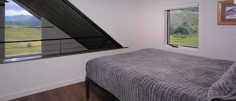 3 chambres, lit parapluie, Wi-Fi, draps fournis
