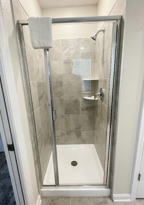 Casa de ciudad, 2 habitaciones, vista al campo de golf | Baño