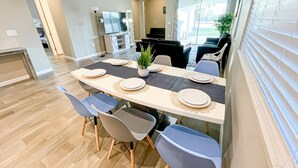 House, 5 Bedrooms | Dining - Villa Verano - 310 Casa Verano by Fairytale VR (Davenport)