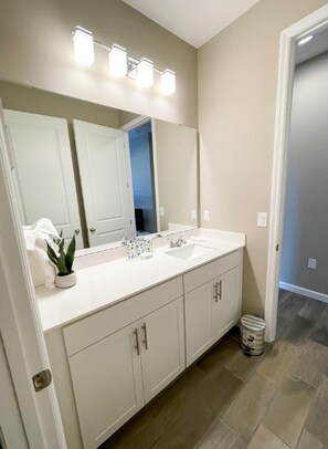 Talo, 5 makuuhuonetta | Kylpyhuone