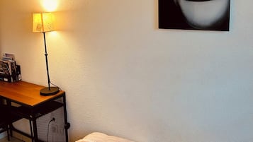 1 bedroom, desk, iron/ironing board, free WiFi