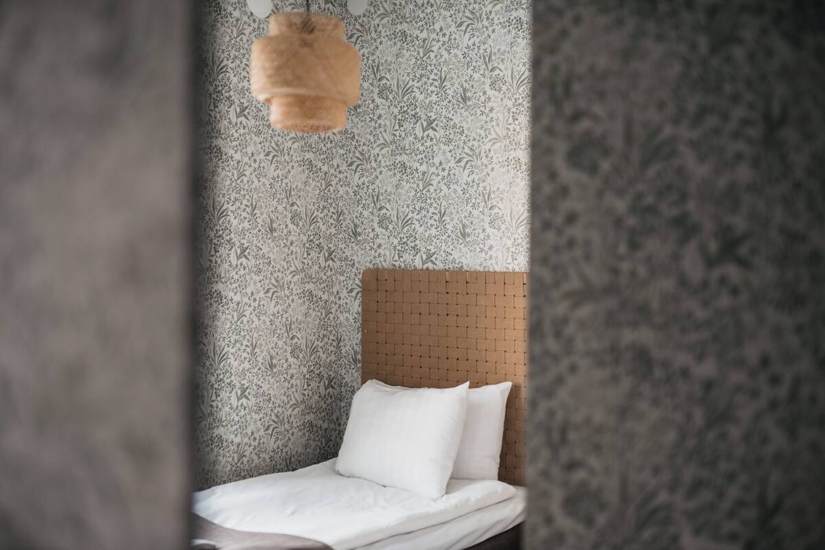 standard single room, private bathroom | 1 bedroom, free wifi, bed sheets