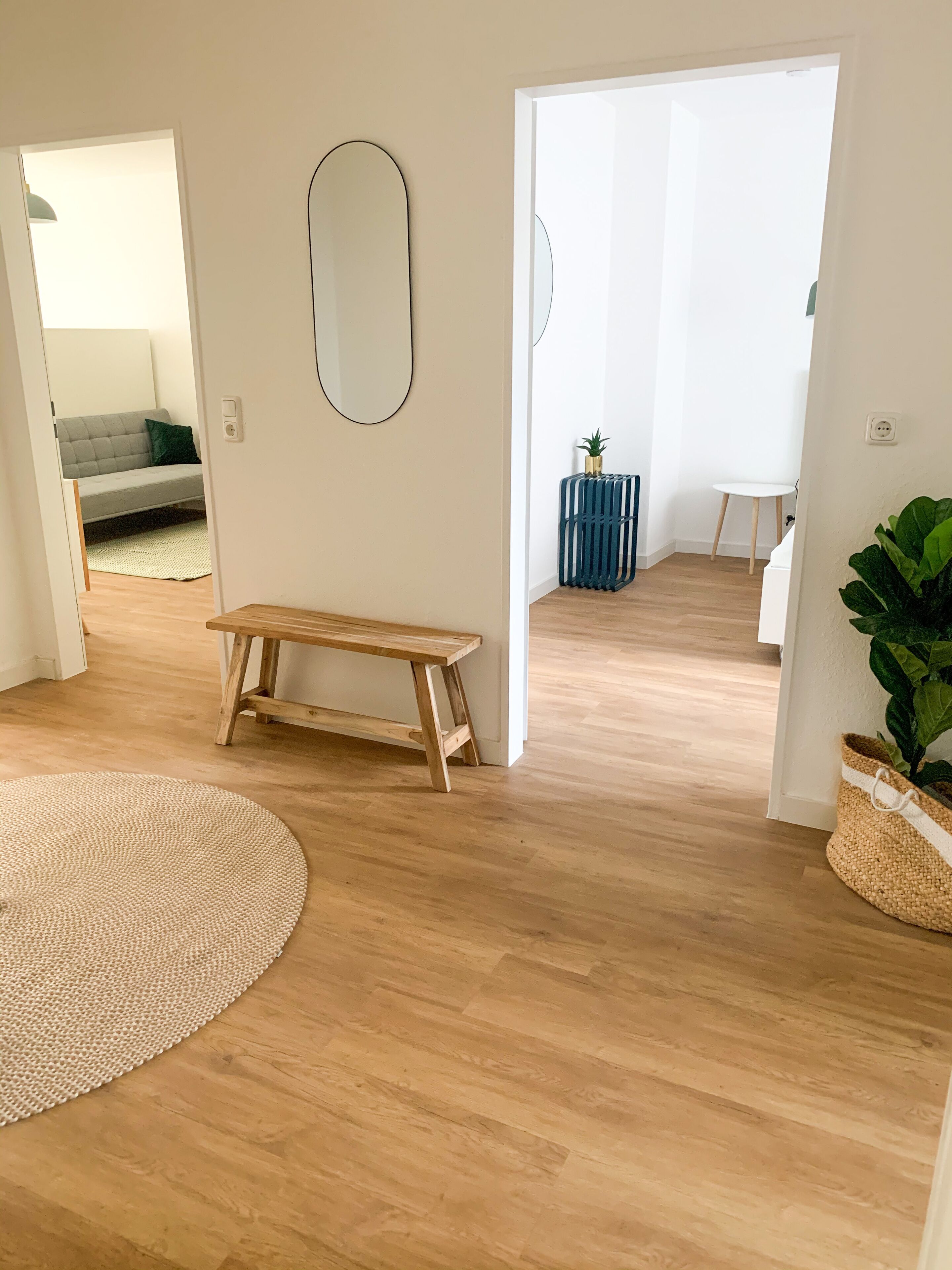 Premium Appartement | Wohnbereich | Flachbildfernseher