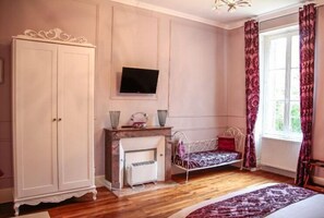 1 bedroom, iron/ironing board, WiFi