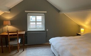 3 Schlafzimmer, Bügeleisen/Bügelbrett, Internetzugang, Bettwäsche