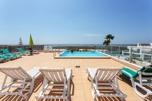 Outdoor pool - 2-Bedroom Apartment with Pool and Sea / Ria Formosa View (Fuseta)