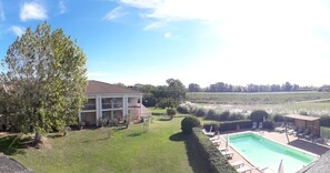 Outdoor pool - 3* hotel, 24 rooms, sleeps 77, Camargue-Provence (Fourques)