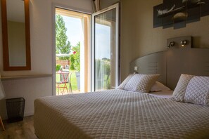 24 habitaciones y caja de seguridad en la habitación 