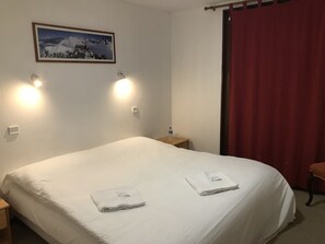 5 soverom, strykejern/-brett, reiseseng for barn og wi-fi (inkludert)