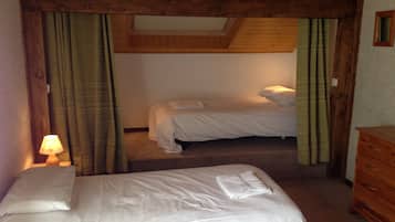 5 chambres, fer et planche à repasser, lit parapluie, Wi-Fi gratuit