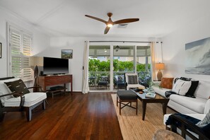TV - Hale Terra 3br 2.5ba Beautiful Nihilani Condo, Central AC, Pool, Hot Tub (Princeville)