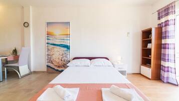 1 Schlafzimmer, WLAN, Bettwäsche