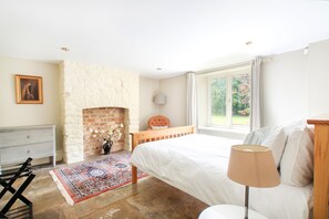 6 bedrooms, iron/ironing board, travel crib, WiFi