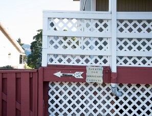 House, 1 Bedroom | Exterior - Northern Daylights 1 Bedroom Home by RedAwning (White Salmon)