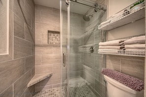 Condo, 3 quartos | Banheiro | Toalhas de banho 