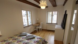Room - Colmar Historic Center - Appartement PETITE VENISE 2 - BookingAlsace (Colmar)