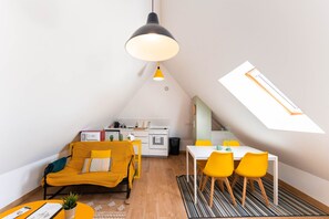 TV - Colmar Historic Center - BELLE ALSACE 6 - BookingAlsace (Colmar)