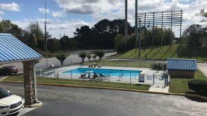 Seasonal outdoor pool - Country Hearth Inn (Cartersville)