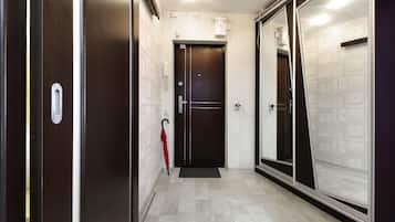Comfort Apartment | 2 bedrooms, desk, iron/ironing board, free WiFi