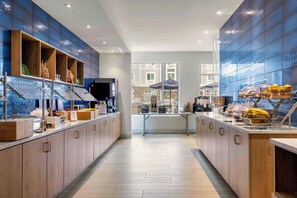 Dagelijks ontbijtbuffet inbegrepen