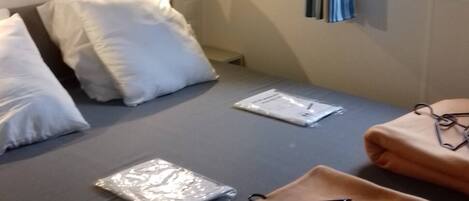 2 bedrooms