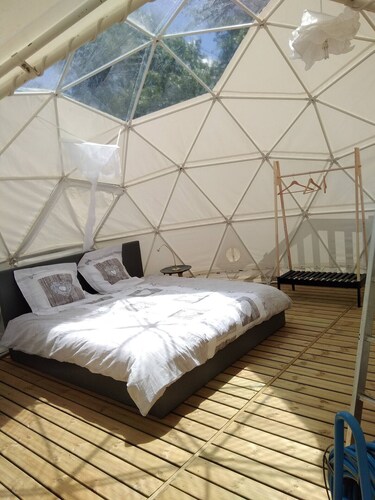 La bulle d'Aire, private Jacuzzi on the terrace